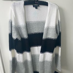 New with tags Fortune + Ivy Color Block Long Sleeve Cardigan